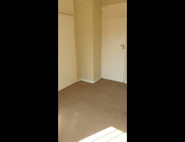 1 bed property to rent in SAVOY ESTATE